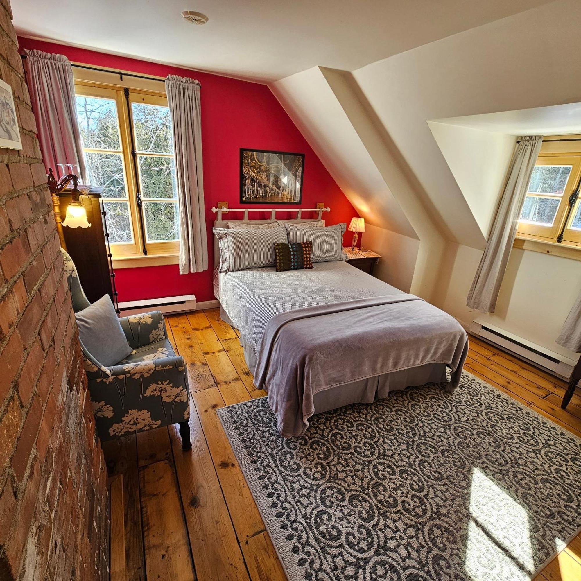 Auberge La Chatelaine 라말베 외부 사진